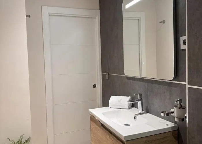 Enea - 2 Cerca De San Mames * Бильбао