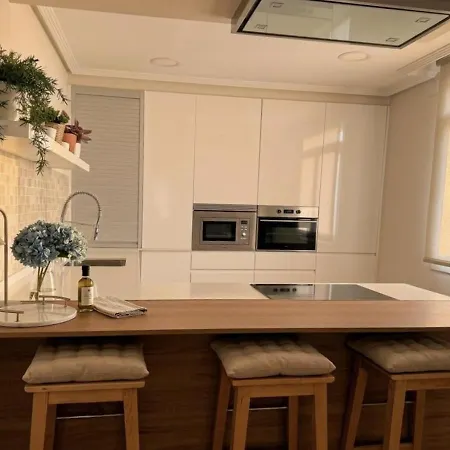 Enea - 2 Cerca De San Mames *